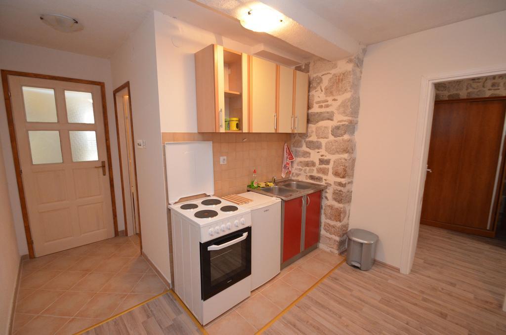 Apartments Historic Stone House Kotor Pokoj fotografie