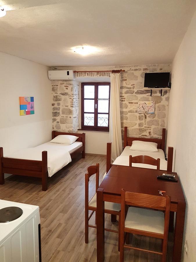 Apartments Historic Stone House Kotor Exteriér fotografie
